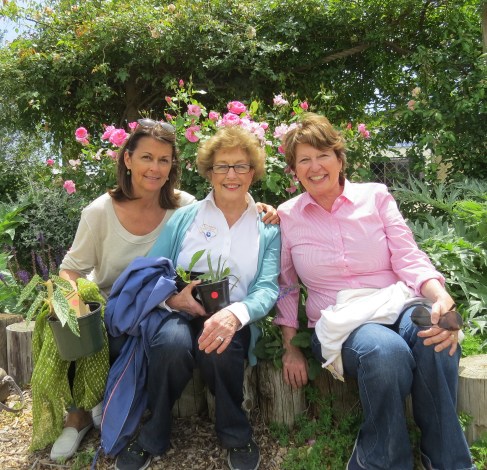 Betty with daughters Elizabeth Peck and Ann Lamb